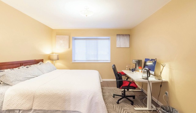 Private Master Bedroom B and ensuiteWashroom