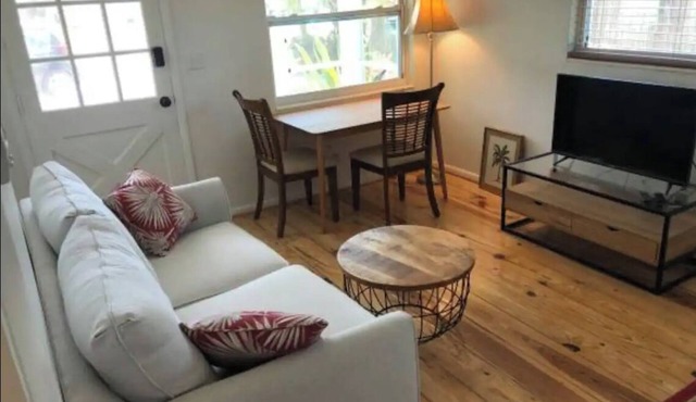 Private Suite near the Beach
