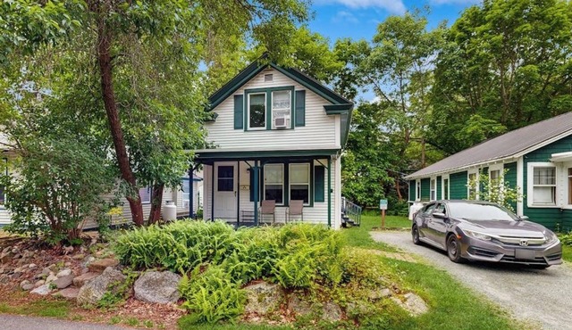 Quaint Family-Friendly Cottage Near Main Street w/Free WiFi and Partial A/C