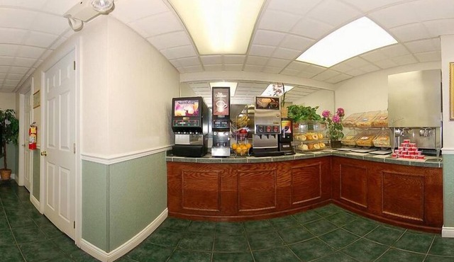 Quality Inn Massena