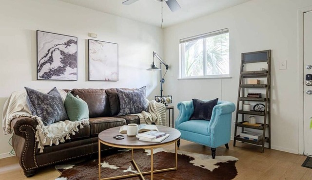 Rancho | Modern Rustic Vibes | Central Austin