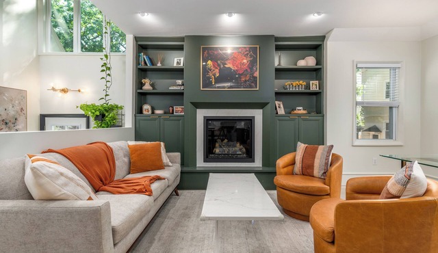 Recently renovated East Side gem- walk to Brown, Wayland Sq, and more!
