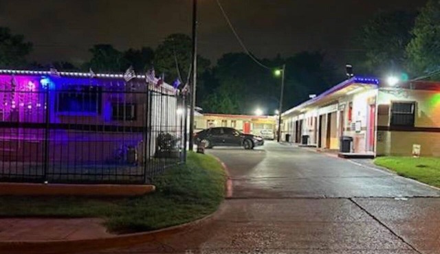 RED DOOR MOTEL