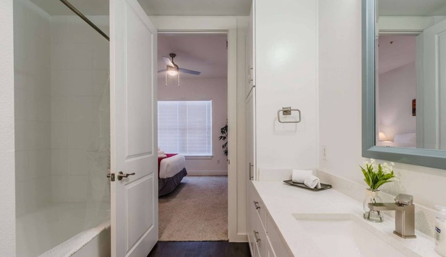 Regal Stays|Corporate Apartment|Prime Location|West Village