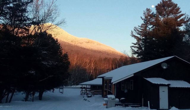 Relaxing Mountain Retreat near Adirondack Attractions in Blue Mountain Lake, New York