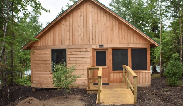 Remote Lakeshore Cabin, All Meals Included, Canoes/Kayaks, Hike/Bike/Fish