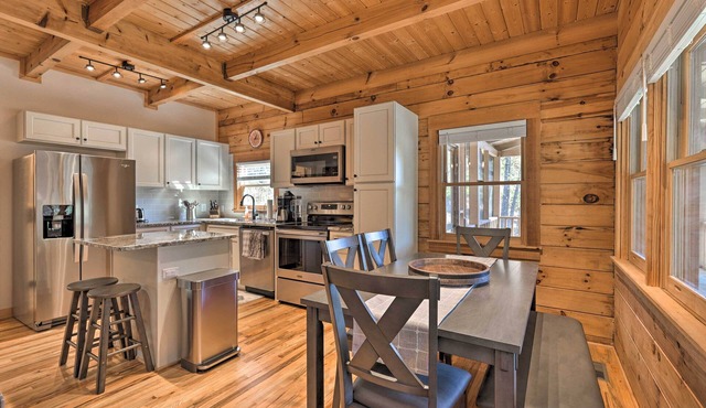 Remote Mountain Escape w/ Hot Tub & 122 Acres! in Purlear