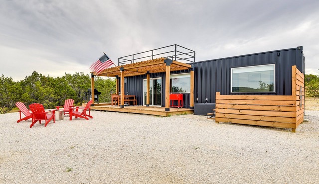 Remote Strawn Container Home w/Hot Tub!