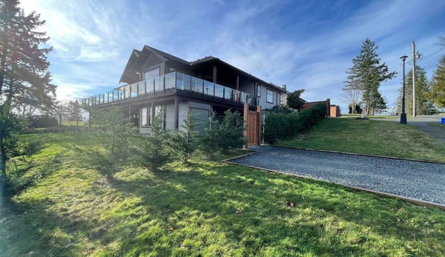 Ridge View Suite Seascape Panorama with Covered Deck