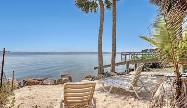River Views Full Apt 1bd/1ba Kayaks & Walk to EGAD in Melbourne