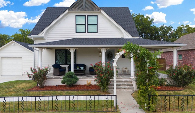 Rose District- Historical home near Tulsa