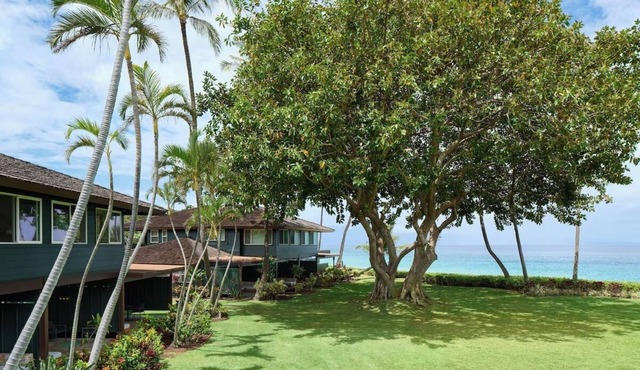 Royal Lahaina Resort, Royal Bungalow Oceanfront Doubles, Outdoor Pool