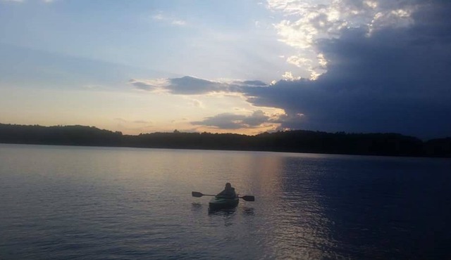 Rustic Cottage on Pleasant Pond in Richmond Maine. Great fishing and relaxing