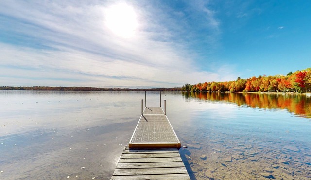 Rustic, lakefront cabin with floating dock, firepit & fireplace - dog-friendly