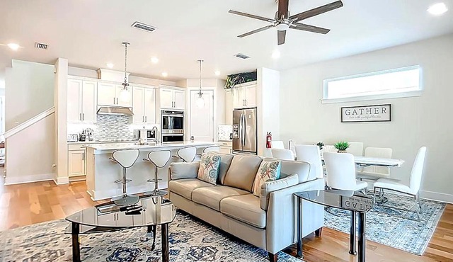 Sarasota Luxury Vacation for 12