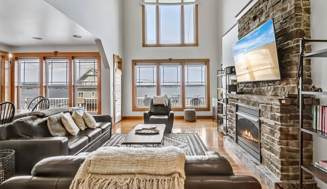 Saratoga Lakeside Lookout|9 Beds|EV Charger|Views