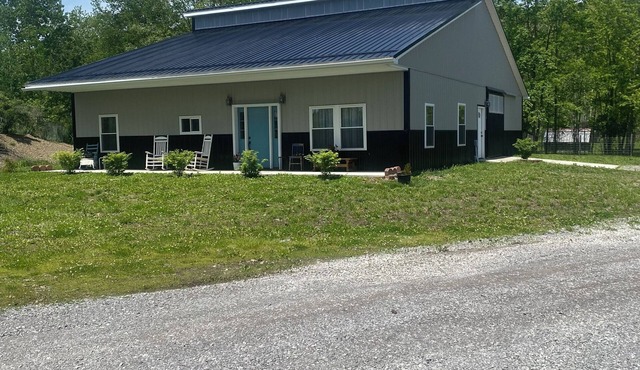 Serene 2-bedroom “Barndominium” apartment in Allegany perfect for your getaway