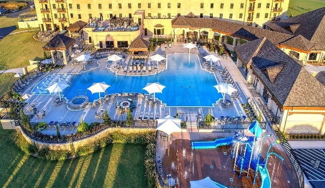 Shangri-La Resort