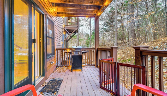 Ski-In/Ski-Out Condo at Pleasant Mountain!