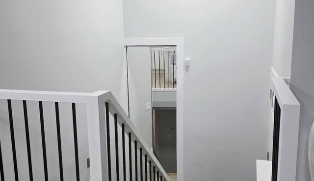 SLEEK FAMILY-FRIENDLY 3 BEDROOM HOUSE MINUTES FROM WEM.