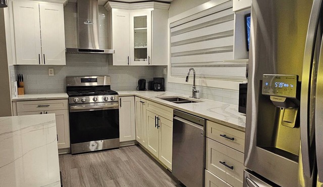 Spacious 3BR Home in Maple Ridge