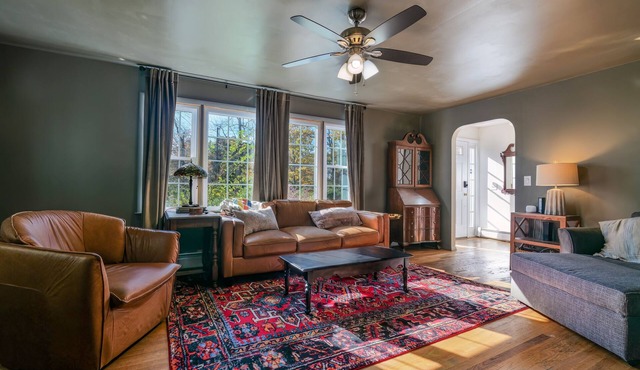Spacious 5 bed home w/King beds 16 miles from Acadia National Park