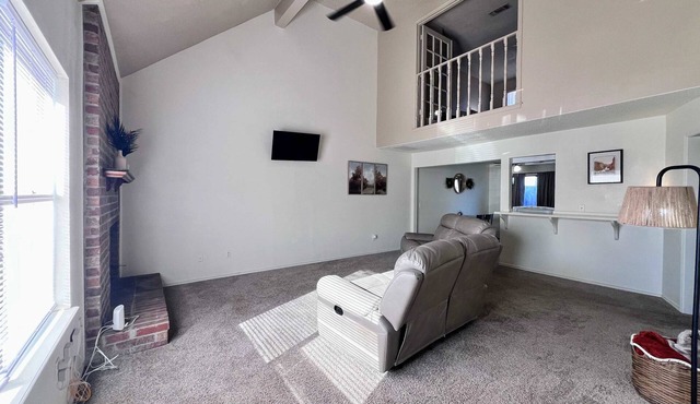 Spacious Extended-Stay Townhome | Cook & Relax!