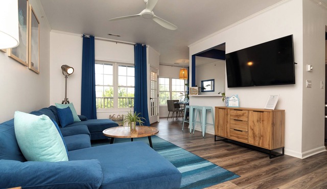 Spacious, modern 2-bed/2-bath condo in marvelous Rehoboth Beach!