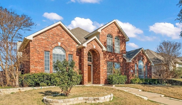 Spacious Quiet 4BR Sleep 8 Fenced Backyard/Garage