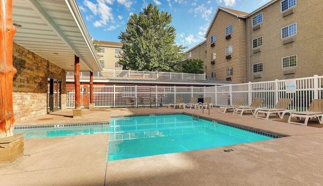 Spacious Rustic-Charm Suites in Columbia - Pool, Fireplace | 2 Units