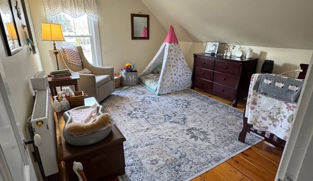 Spacious & sunny 4-bedroom home in the heart of Portland's charming West End