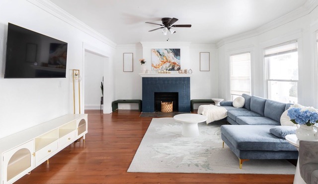 Spacious University Circle 6BR Gem w/Game Room