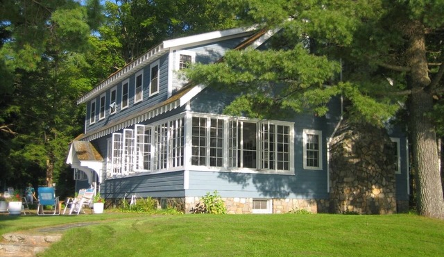 Special Lakefront Family Vacation Rental