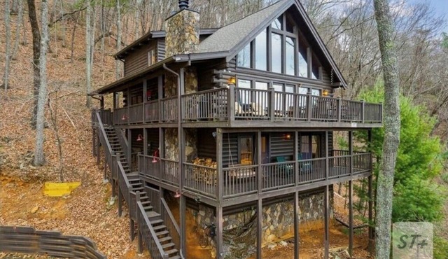 SPECTACULAR NEW BIG CANOE RENTAL! Whiskey Mountain Escape