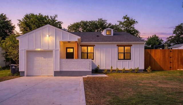 Sports Court + Pool Table | Sleeps 12