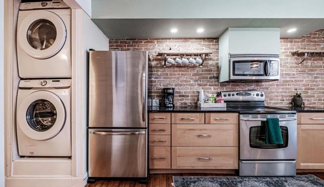 State of Charm - Historic West End Haven