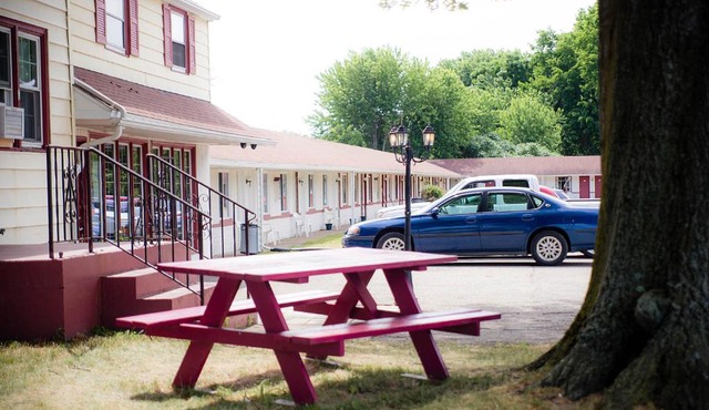 Steelhead Inn