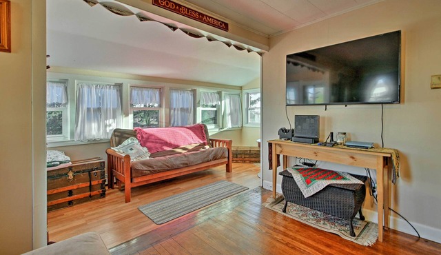 Steps to Cape Cod Canal: Pet-Friendly Home