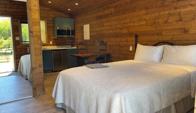 Studio Cottage (Duplex) on Waterfront Property with Beach Access - Sleeps 2