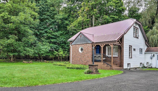 Stylish Jamestown Home Close to Lake & Dtwn