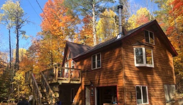 Sugarloaf - 2 Bedroom home, private location. Near mountain & all activities