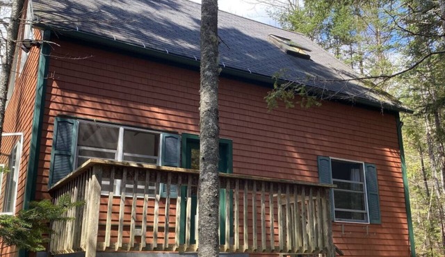 Summer Paradise Cabin in Acadia near Long Pond