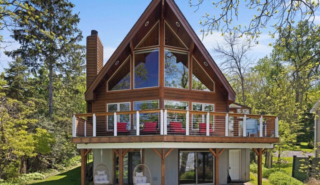 Sunset Chalet: Perfect Private Getaway!
