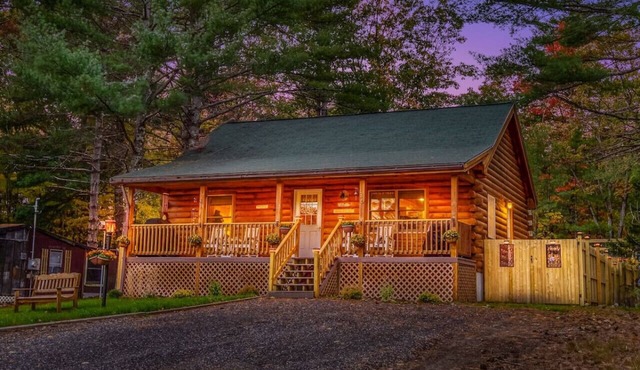 The Bear's Den | Lake Access, Hot Tub, Firepit!