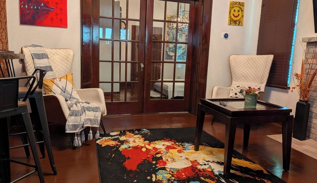 The Bishop Arts Stately Suite