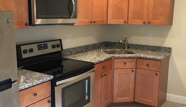 The Boon street apartment in Narragansett Pier walk to the beach!