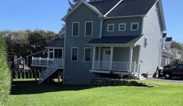 The Cottage in Bonnet Shores Private Beach Community