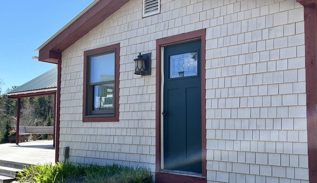The Cottage in the Pines