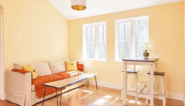 The Farm Loft, on an organic farm - 10 min from beaches!