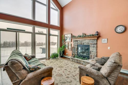 ‘The Gathering Place’: Rushville Home w/Hot Tub